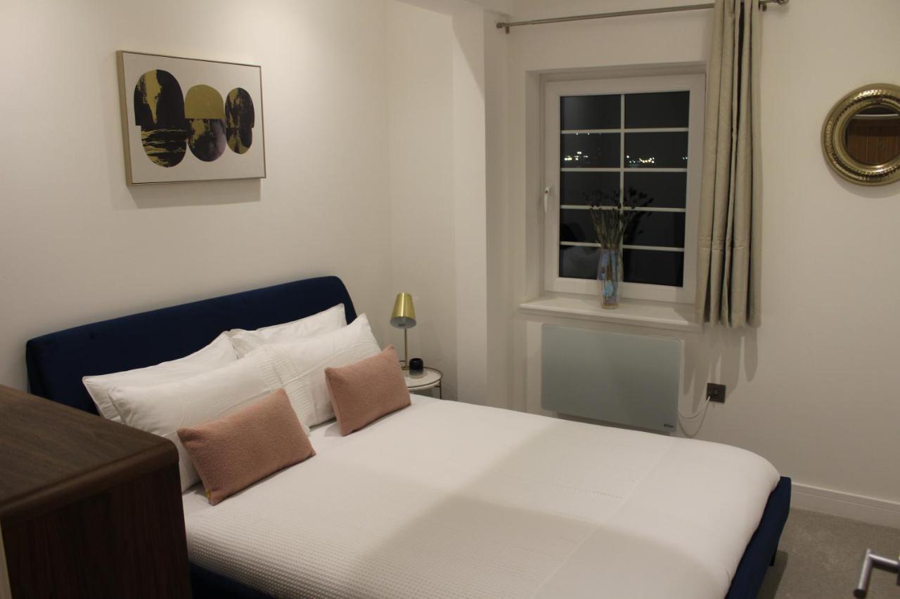 Luxury 2 Bed Apartment In The Heart Of Rochester Rochester  Exterior foto